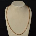 flexible-18k-gold-modern-chain-necklace