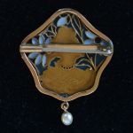 plique-a-jour-jugendstil-enamel-art-nouveau-brooch-gold-1900