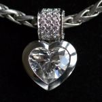 3-00-ct-heart-shaped-natural-diamond-pendant-vs2-wesselton