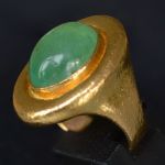 rudolf-steiner-bertha-meyer-jacobs-anthroposophy-18k-yellow-gold-ring-cabochon-cut-emerald-9-5-ct