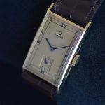 gold-1930s-omega-t17-gentlemens-wristwatch