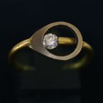 modern-solitair-diamond-design-engagement-ring-contemporary