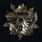 2-5-ct-white-old-mine-cut-d-colour-diamond-flower-brooch-antique