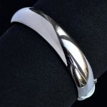 big-18-carat-white-gold-bangle-bracelet