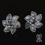 2lips-tulip-keukenhof-flower-earstuds-earrings-dutch-design-shades-of-grey-moonstone-david-aardewerk-18k-gold