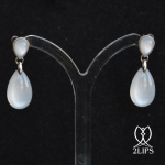 18k-gold-2lips-colours-grey-moonstone-earrings-design-david-aardewerk