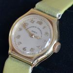 vacheron-constantin-ladie-geneve-1930s-tonneau-shaped-18k-yellow-gold-wristwatch