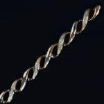 1930s-diamond-bracelet-with-25-brilliant-cut-diamonds