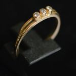 18k-gold-0-08-natural-diamond-top-wesselton-vs-clarity-ring-modern-design-vintage