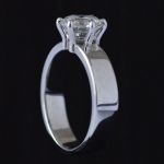 white-gold-18k-2-ct-wideband-engagement-ring-ducth-design-david-aardewerk