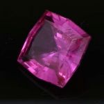 0-70-ct-vivid-purplish-pink-scorundum-apphire-no-heat