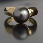 grey-tahitian-pearl-pearl-18k-yellow-gold-ring
