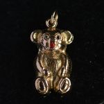 carat-yellow-gold-teddy-bear-charm