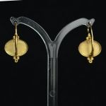 18k-yellow-gold-earrings-with-image-of-pegasus