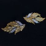 mario-buccellati-1950-s-clip-earrings-holly-leaf-berries-gold-diamonds-original-box-certificate