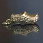 antique-wooden-shoe-charm-gold