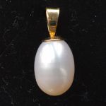 drop-shaped-freshwater-pearl-pendant-8-8-x-8-8-x-12-7-mm-creamy-white-silver