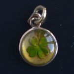 lucky-clover-essex-crystal-charm