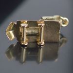 antique-gold-train-locomotive-charm