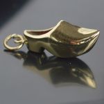 antique-wooden-shoe-charm