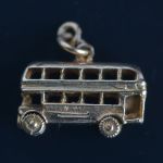 antique-gold-double-decker-charm-carat