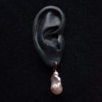 pink-baroque-freshwater-pearl-18k-carat-red-gold-pendant-earrings