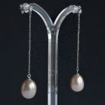 pink-mauve-colored-fresh-water-pearl-diamond-drop-earrings-18k-gold