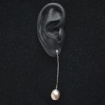 pink-mauve-colored-fresh-water-pearl-diamond-drop-earrings-18k-gold