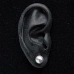 light-grey-pearl-18k-gold-stud-earrings