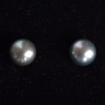 9-mm-light-grey-thahity-pearl-and-14-carat-gold-stud-earrings