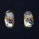 huggie-hinged-hoop-earrings-18-karat-yellow-gold-creole-ruby-emerald-beetle