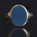 signet-ring-a-blue-sardonyx-stone-solid-14-carat-yellow-gold