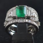 colombian-emerald-diamond-band-ring-steltman-platinum-gold