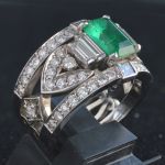 colombian-emerald-diamond-band-ring-steltman-platinum-gold