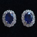 entourage-earrings-white-gold-oval-sapphire-round-conflict-free-diamonds-cluster-lady-di