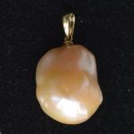 drop-shaped-freshwater-pearl-pendant-17-x-10-mm-creamy-white-14k-gold