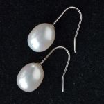 10-x-10-x-12-mm-white-fresh-water-pearl-silver-pendant-earring-hooks