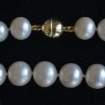 9-mm-white-freshwater-pearl-necklace-14k-gold-magnetic-clasp