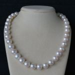 11-mm-white-freshwater-pearl-necklace-magnetic-clasp