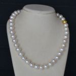 10-mm-white-freshwater-pearl-necklace-magnetic-clasp