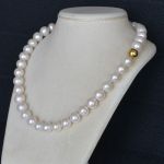 10-mm-white-freshwater-pearl-necklace-magnetic-clasp
