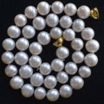 10-mm-white-freshwater-pearl-necklace-magnetic-clasp