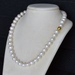 9-mm-white-freshwater-pearl-necklace-magnetic-clasp