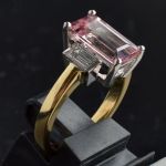 2-86-ct-intens-pink-tourmaline-diamond-trilogy-engament-ring-platinum-gold