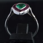 pear-shaped-colombian-emerald-and-ruby-platinum-art-deco-ring
