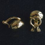 dragee-shaped-14k-gold-clips-earrings