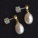 pink-gold-pearl-diamond-pendant-earrings