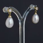 pink-gold-pearl-diamond-pendant-earrings