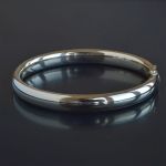 14k-gold-bangle-bracelet