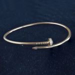 juste-un-clou-bangle-small-model-with-diamonds